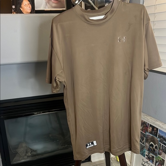 Under Armour Men's Tan Short Sleeve Tee - Picture 1 of 4